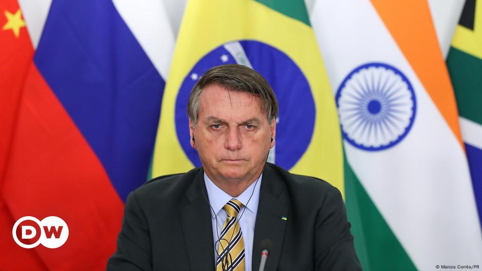 Impeachment de Bolsonaro tem apoio de 49% dos brasileiros