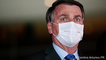 Brasilien Brasilia Präsident Jair Bolsonaro mit Maske