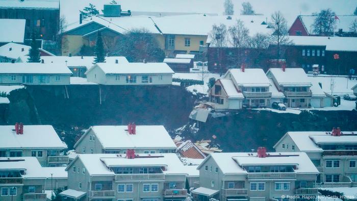 Norway: Several people injured in large landslide | News | DW | 30.12.2020
