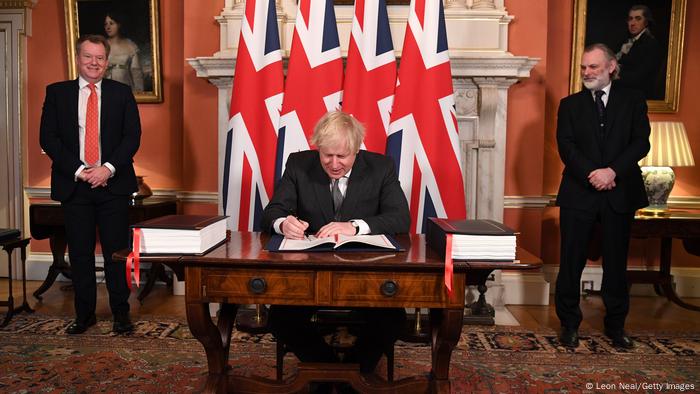 Großbritannien London | Boris Johnson unterzeichnet Brexit-Handelsabkommen