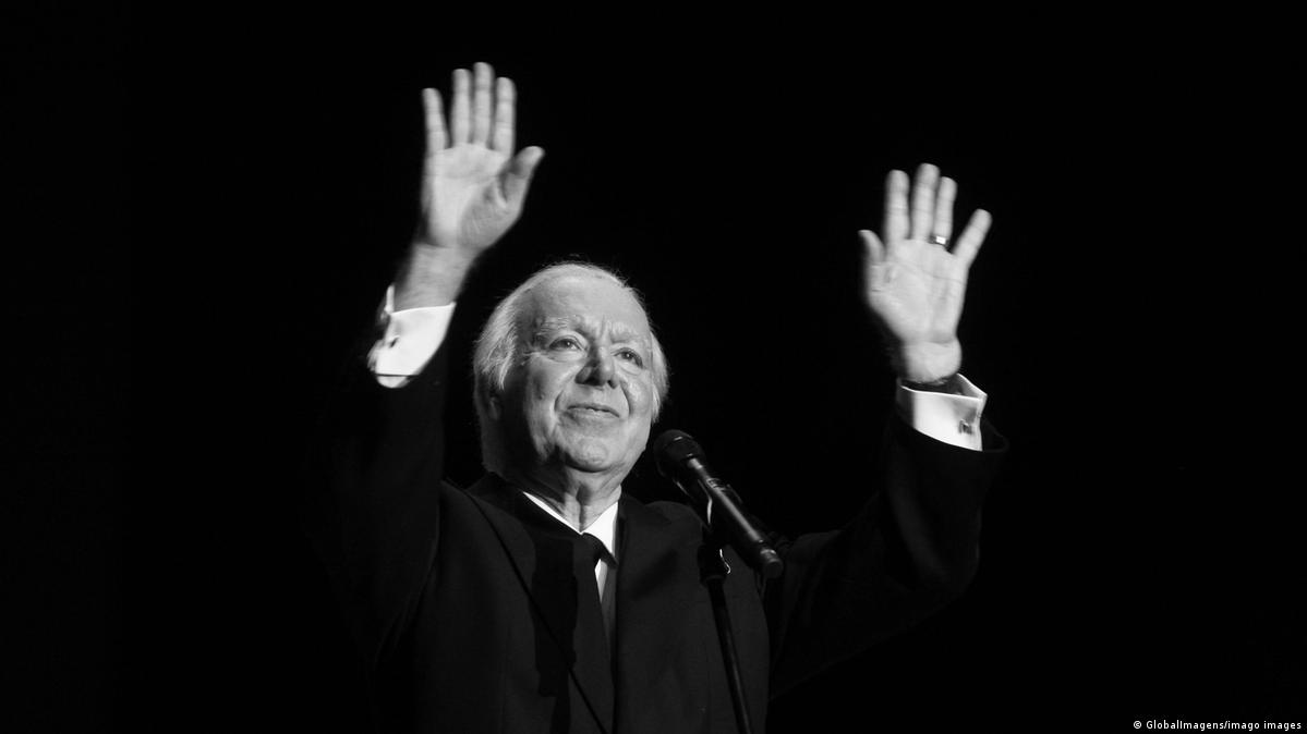 FadoStar Carlos do Carmo gestorben DW 01.01.2021