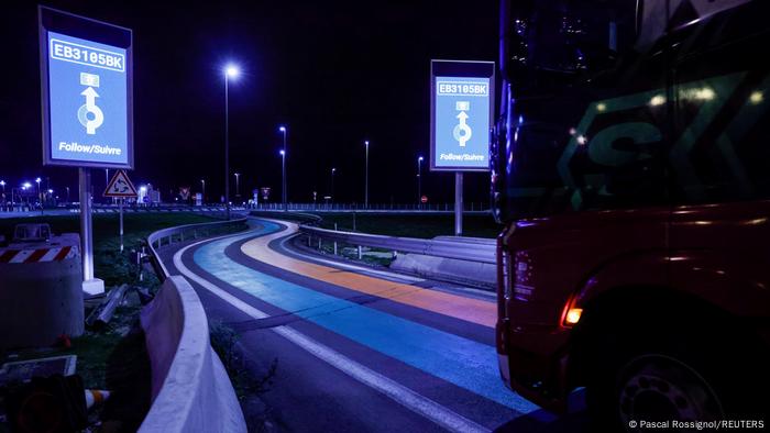 Νέες ρυθμίσεις για τα φορτηγά στο λιμάνι του Καλαί