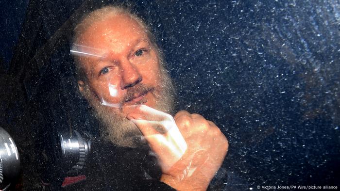 Julian Assange – DW – 06/07/2021