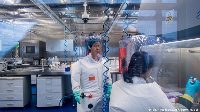 Kinë - virologia Shi Zhengli në laborator në Wuhan 