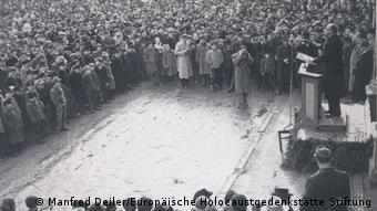 Deutschland Landsberg 1951 - Demonstration für die Aufhebung der Todesstrafe von 28 NS-Kriegsverbrechern