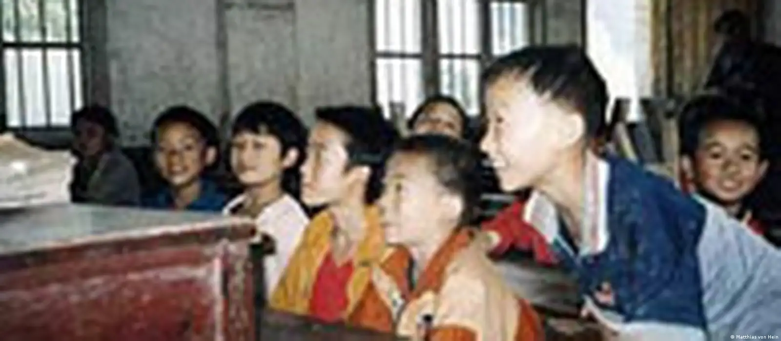 中国农村教育的危机– DW – 2002年6月4日