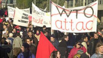 Protestkundegebung der globaliosierungskritischen ATTAC Bewegung