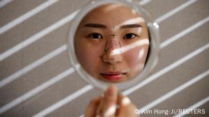Südkorea Seoul | Schönheitsoperationen während Coronavirus-Pandemie 