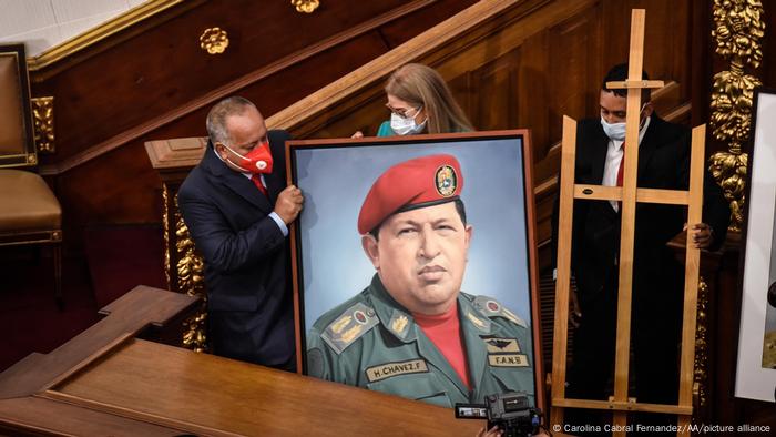 Retrato de Hugo Chávez.