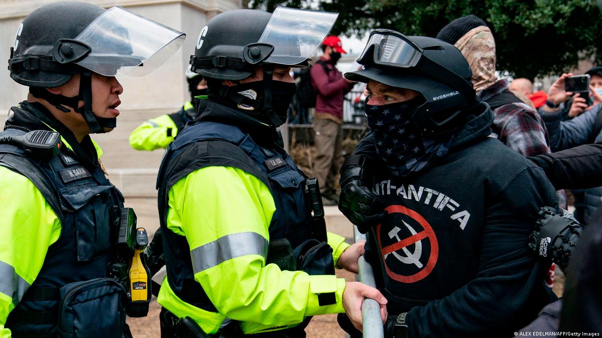 US: DC government sues 2 extremist groups over Capitol riot