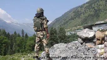 Indien Kashmir | Indischer Soldat
