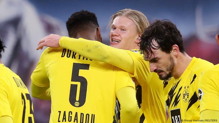 Bundesliga Bulletin Bayern Munich Rocked By Gladbach Borussia Dortmund Sink Rb Leipzig Sports German Football And Major International Sports News Dw 09 01 2021