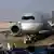 Pesawat Qatar Airways merapat di bandara Riyadh, 11 Januari 2021