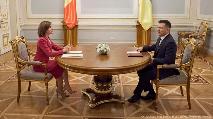 Президентка Молдови Майя Санду на зустрічі з українським колегою Володимиром Зеленським у Києві, 12 січня 2021 року Президентка Молдови Майя Санду на зустрічі з українським колегою Володимиром Зеленським у Києві, 12 січня 2021 року
