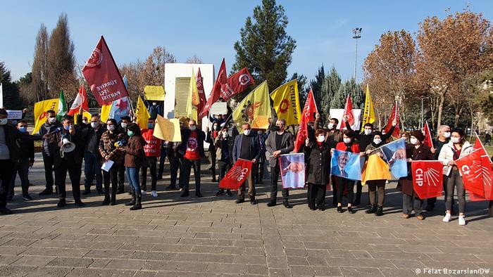 Sivil toplum örgütleri Milli Eğitim Bakanlığı’nın kararına tepkili.
