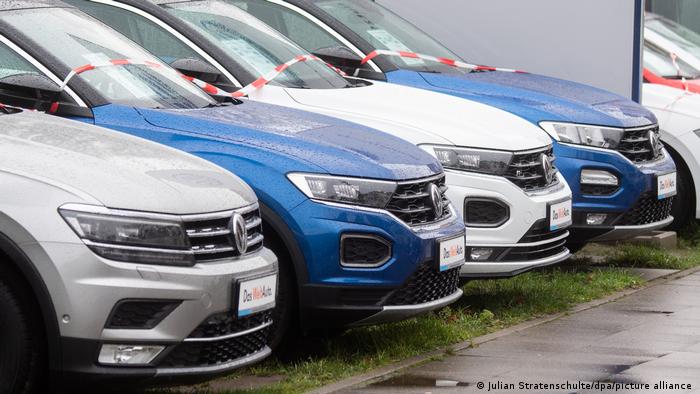 Verkäufe der Volkswagen-Kernmarke rutschen 2020 deutlich ab