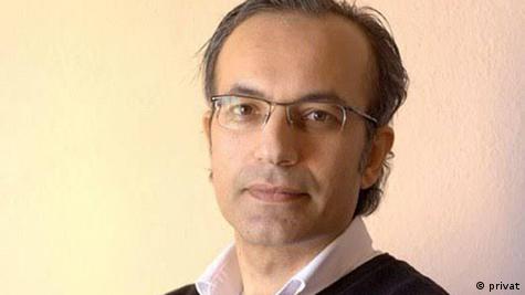 Siyaset bilimci Prof. Dr. Menderes Çınar