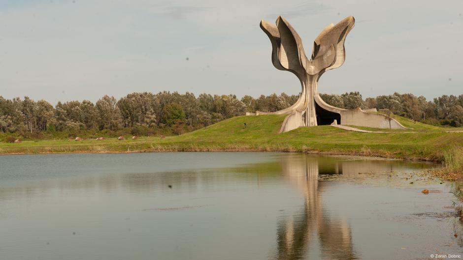 Spomenik žrtvama logora Jasenovac