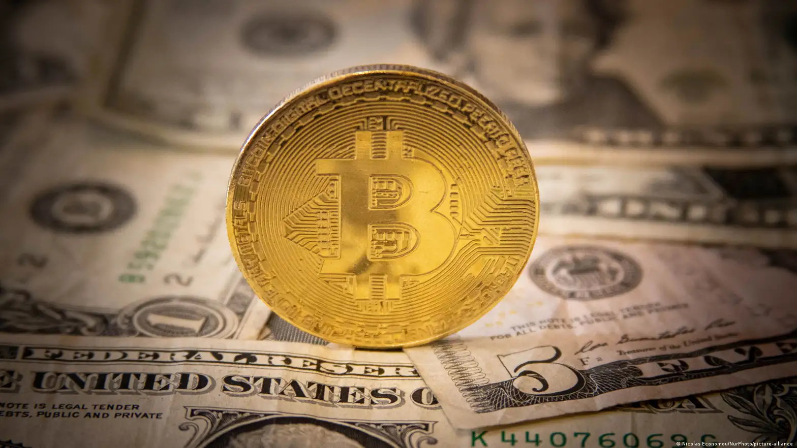 El bitcoin supera los 50.000 dólares por primera vez