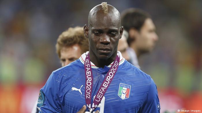 Former Italian national football player Mario Balotelli weeps after Italy lost a UEFA final match. Balotelli was often subjected to racism on the pitch | Photo: Imago images