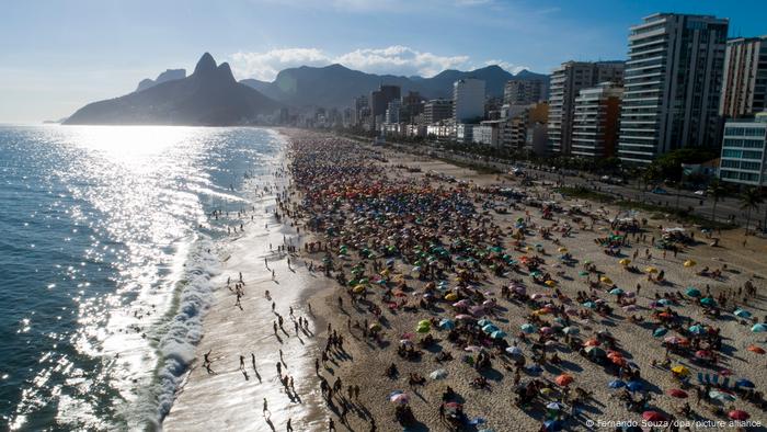 Praia de Ipanema: aqui tudo começou. Ou não?