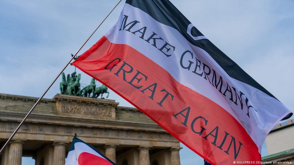 德國的安全機構國開始更多地關注 "新右翼"，其通過隱蔽的專業手段推動種族主義意識形態