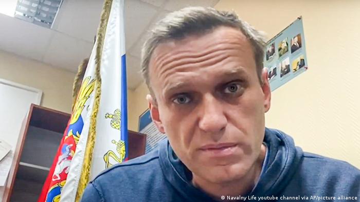 Портрет Олексія Навального крупним планом у поліцейському відділку міста Хімки, фото 18 січня 2021 року