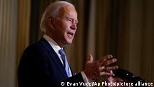 20.01.2021
President Joe Biden speaks during a virtual swearing in ceremony of political appointees from the State Dining Room of the White House on Wednesday, Jan. 20, 2021, in Washington. (AP Photo/Evan Vucci)