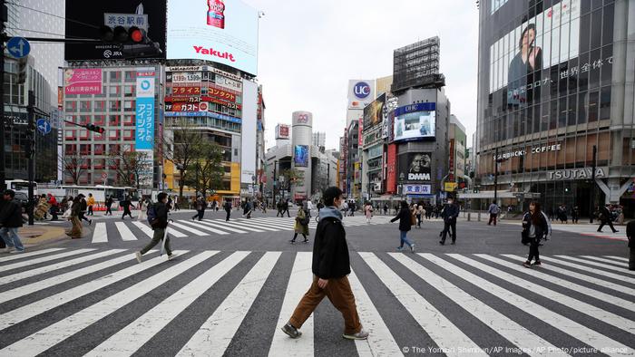 Coronavirus Digest Japan Extends State Of Emergency Months Before Olympics News Dw 02 02 21