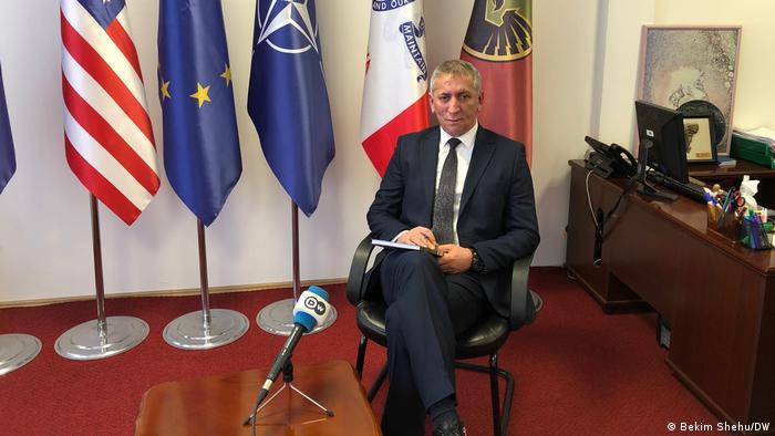 Kosovo DW Interview Verteidigungsminister Anton Quni