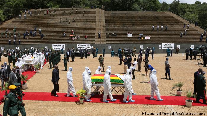 Trauerzeremonie für Ministerin Ellen Gwaradzimba