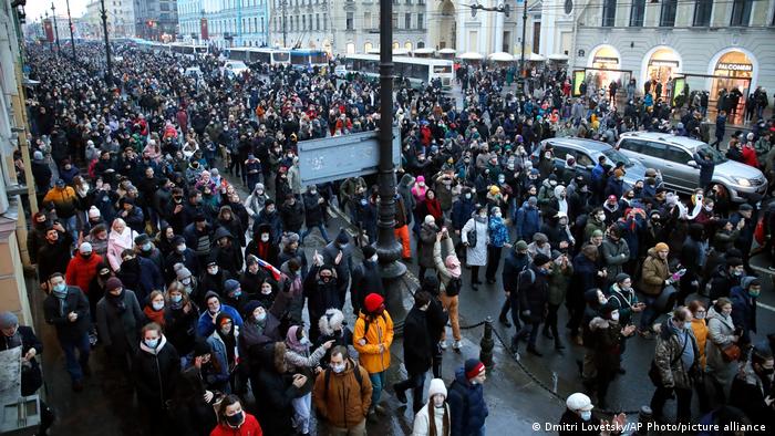 Russland Sankt Petersburg | Proteste wegen Nawalny-Verhaftung