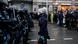 Протестующая в Москве 23 января перед нарядом ОМОНа Протестующая в Москве 23 января перед нарядом ОМОНа