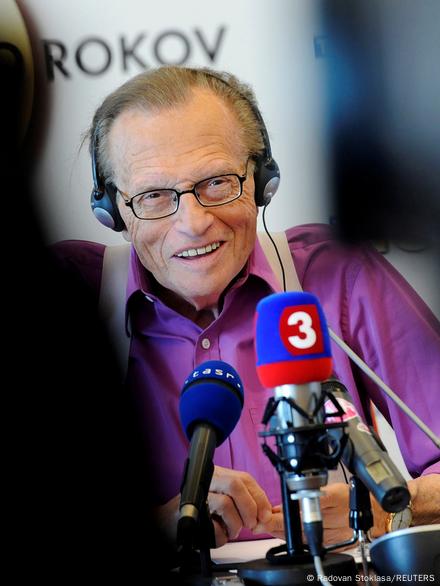 Larry King, veteran talk show host, has died at 87 - CBS News