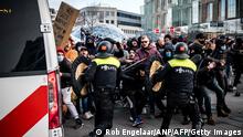 Прем'єр Нідерландів засудив безлади під час антикоронавірусних протестів