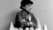 Foto von Louise Bourgeois vor einem ihrer Kunstwerke (Foto: AP Photo/Guggenheim Museum, Raimon Ramis, File) Foto von Louise Bourgeois vor einem ihrer Kunstwerke (Foto: AP Photo/Guggenheim Museum, Raimon Ramis, File)