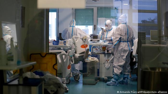 I vojne bolnice u Portugalu otvaraju odjele za oboljele od korone