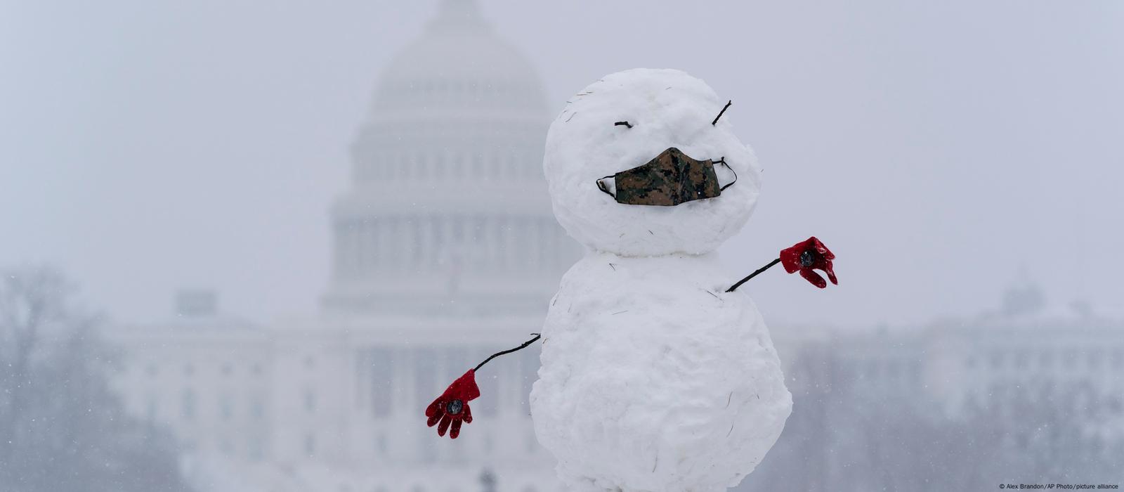 Cнегопад оставил в США без света свыше 850 тыс. домохозяйств – DW –  04.01.2022