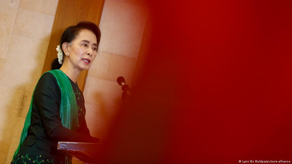Myanmar coup: Aung San Suu Kyi detained as military seize power | News | DW - Vimarsana News