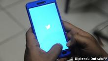 Twitter заблокировал 100 связанных с Россией аккаунтов