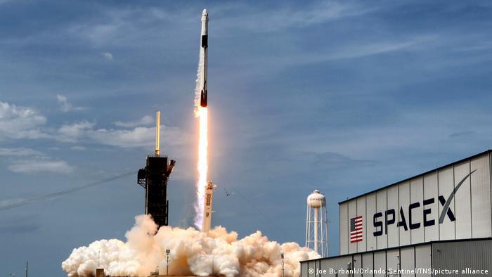 USA SpaceX Falcon 9 rocket launch