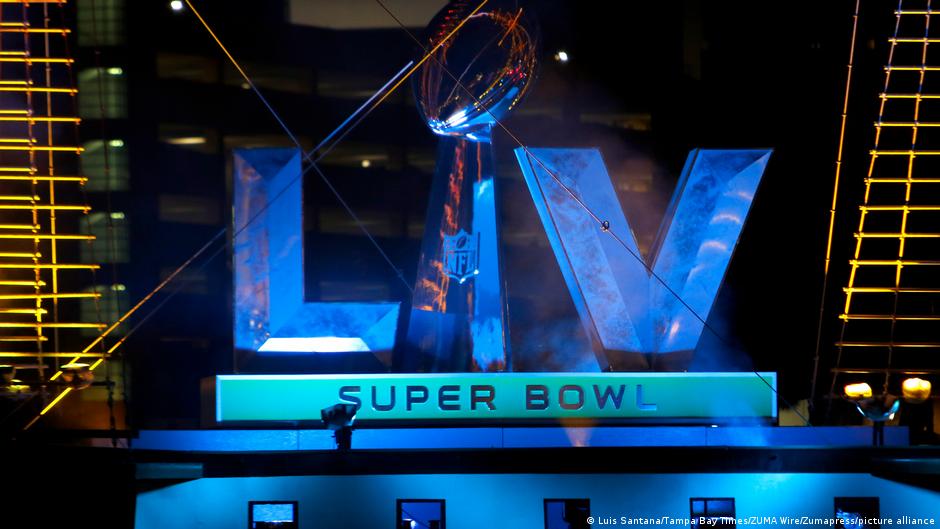 Super Bowl goes on despite coronavirus pandemic | Sports| German football and major international sports news | DW - Vimarsana News
