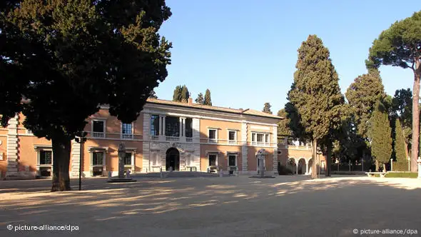 Außenansicht der Villa Massimo vor den Toren Roms (Foto: picture alliance/ dpa)