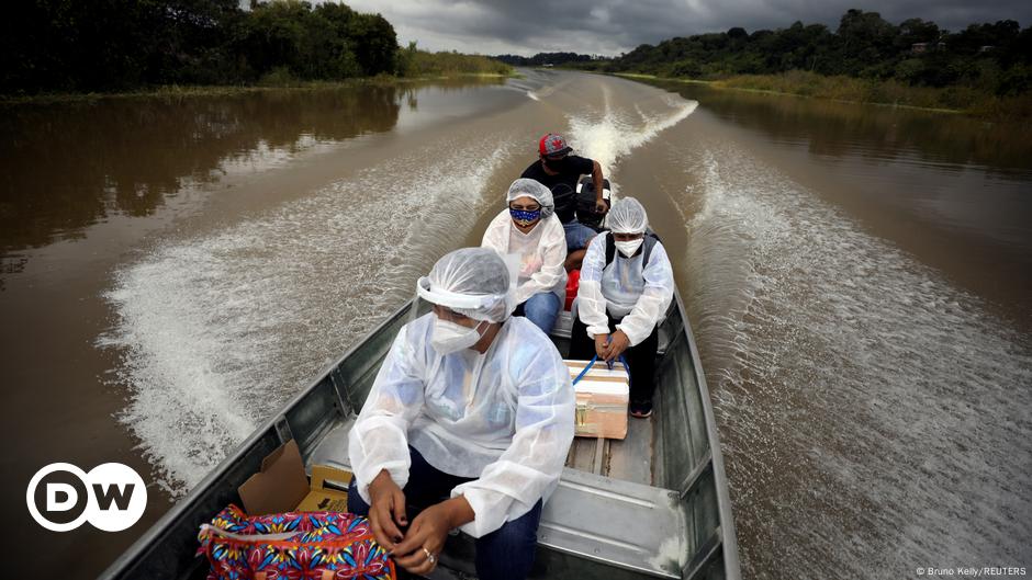 Brasil registra 978 mortes por covid-19 em 24 horas