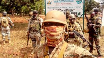 Plusieurs groupes rebelles ont déjà dénoncé des violations du cessez-le-feu par les FACA et leurs alliés sans qu'il soit possible de vérifier ces informations. Plusieurs groupes rebelles ont déjà dénoncé des violations du cessez-le-feu par les FACA et leurs alliés sans qu'il soit possible de vérifier ces informations.