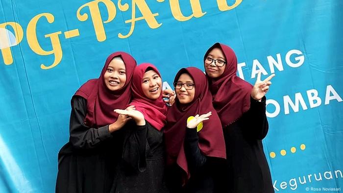 Seni Musik Dan Jerman Sebagai Jendela Berkarya Mahasiswa Indonesia Blog Eropa Menurut Warga Indonesia Dan Indonesia Di Mata Warga Eropa Dw 05 02 2021 Seni Musik Dan Jerman Sebagai Jendela Berkarya Mahasiswa Indonesia Blog Eropa Menurut Warga Indonesia Dan Indonesia Di Mata Warga Eropa Dw 05 02 2021