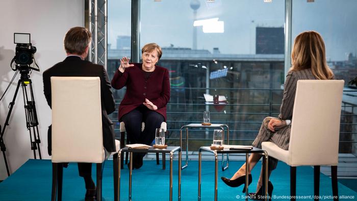 La canciller alemana, Angela Merkel, en entrevista con la cadena privada RTL, este 4 de febrero de 2021. 