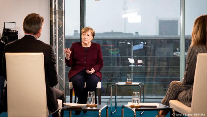 Deutschland | Bundeskanzlerin Merkel im Interview bei ntv und RTL