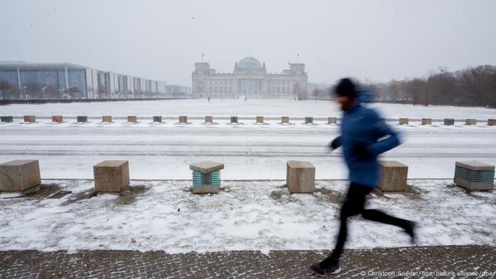 Er betrieb einen Jogger in der Nähe des Reichstagsgebäudes in Berlin