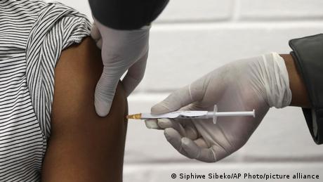 A vaccine patent waiver won't necessarily increase supplies in developing countries, warns virologist Wolfgang Preiser